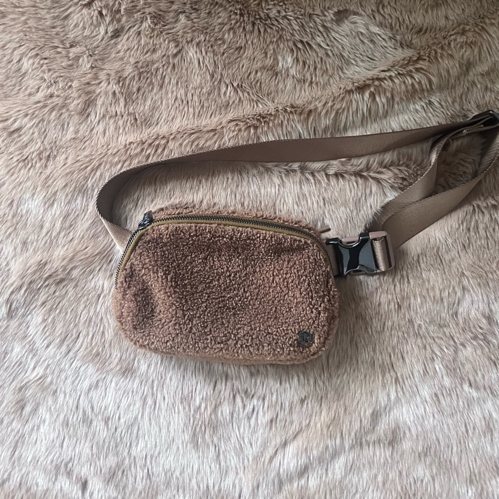 Lululemon Fleece Everywhere Belt Bag